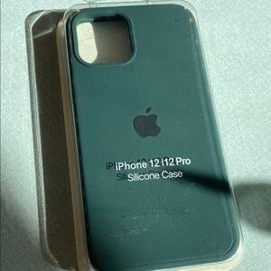 Apple iPhone 12/12 Pro Silicone Case